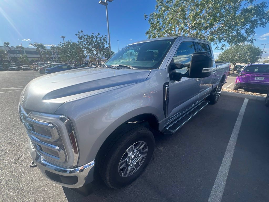 Used 2024 Ford F350 Lariat AWD/4WD image 32