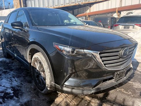 Used 2023 MAZDA CX-9 Touring image 3