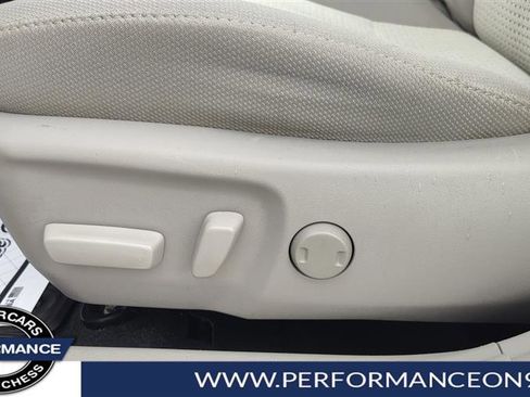 Used 2012 Toyota Camry LE image 13