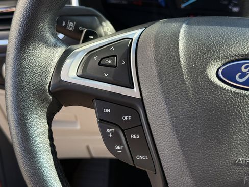 Used 2017 Ford Edge Titanium w/ Equipment Group 302A image 27