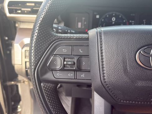 Used 2024 Toyota Tacoma SR5 RWD image 18