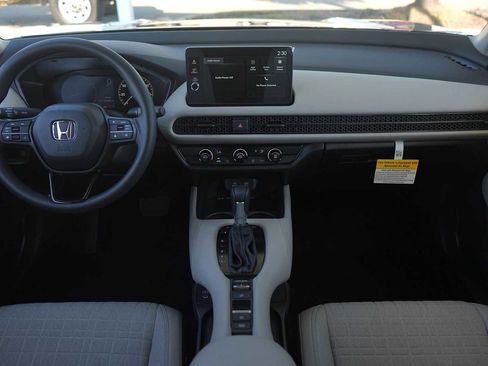 New 2026 Honda HR-V LX image 10