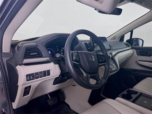 Used 2025 Honda Odyssey EX-L image 11
