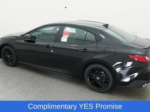 New 2026 Toyota Camry SE FWD image 4