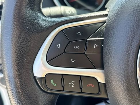 Used 2018 Jeep Compass Sport FWD image 31