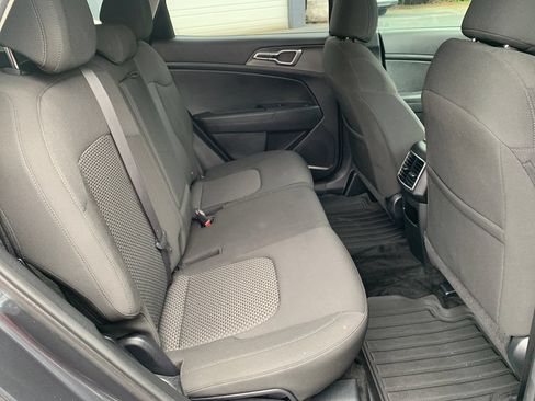 Used 2023 Kia Sportage LX AWD/4WD image 29