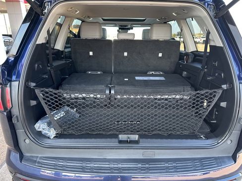 Used 2023 Toyota Sequoia Limited image 17