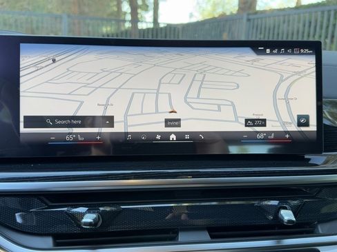 New 2026 BMW X5 xDrive50e w/ M Sport Package image 27