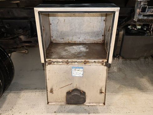 Used 2016 Ford F550 4x4 Regular Cab Super Duty image 14