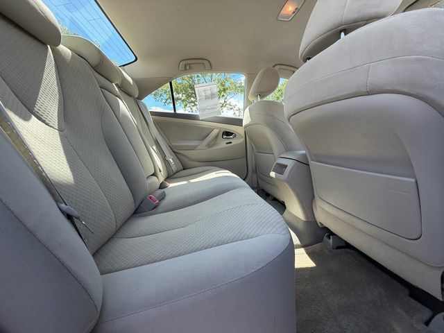 Used 2007 Toyota Camry LE FWD image 18
