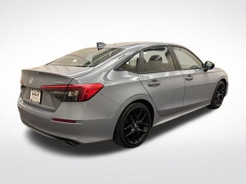 Used 2023 Honda Civic Sport image 5