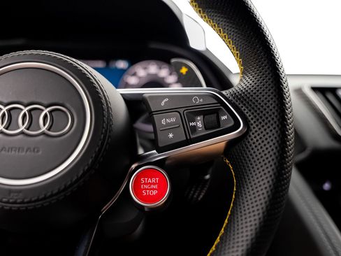 Used 2021 Audi R8 V10 w/ Premium Package image 39