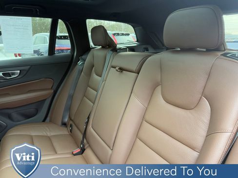 Certified 2025 Volvo V60 B5 Cross Country Plus image 21