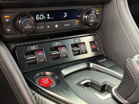 Used 2023 Nissan GT-R Premium w/ Floor Mat Package AWD/4WD image 33