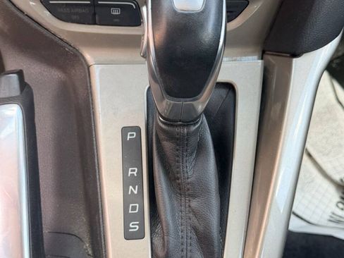 Used 2012 Ford Focus SEL FWD image 21