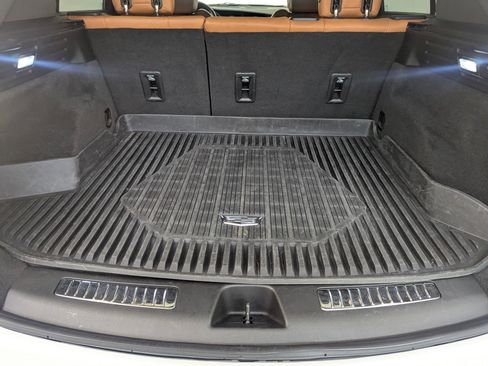 Used 2022 Cadillac XT4 Sport w/ Comfort Package image 21