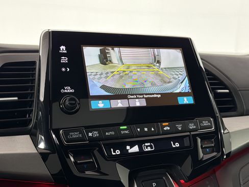 Used 2024 Honda Odyssey Sport image 17