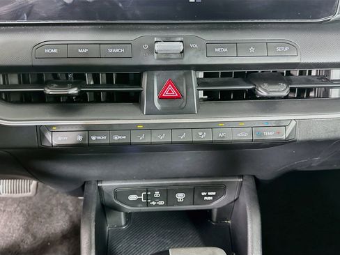 Used 2025 Kia K4 FWD image 23