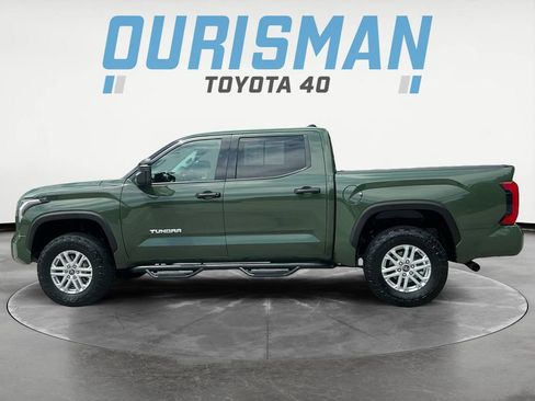 Used 2022 Toyota Tundra SR5 w/ SR5 Convenience Package AWD/4WD image 4