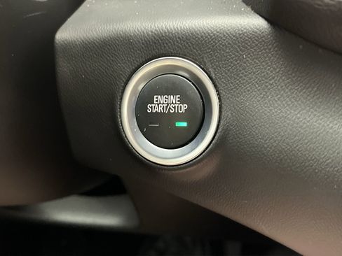 Certified 2024 GMC Terrain SLE w/ Driver Convenience Package image 20