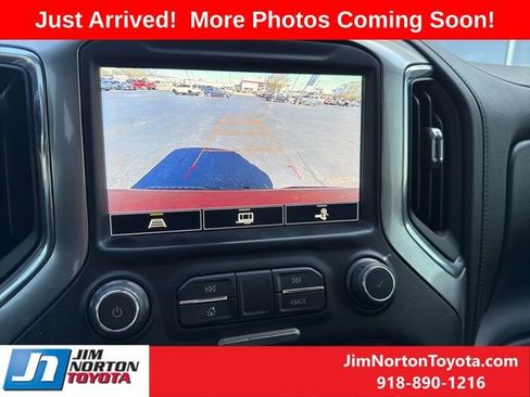 Used 2021 Chevrolet Silverado 1500 LT Trail Boss w/ Convenience Package II image 12