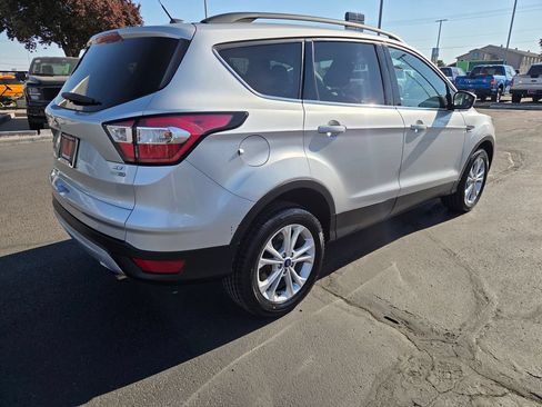Used 2018 Ford Escape SE AWD/4WD image 3