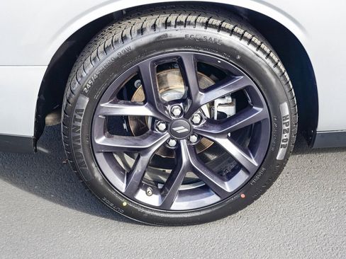 Used 2022 Dodge Challenger SXT w/ Blacktop Package image 9