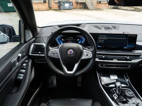 Used 2024 BMW ALPINA XB7 AWD/4WD image 34