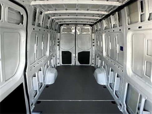 New 2025 Mercedes-Benz Sprinter 2500 image 14