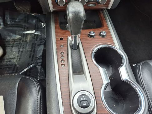 Used 2019 Nissan Pathfinder Platinum AWD/4WD image 33