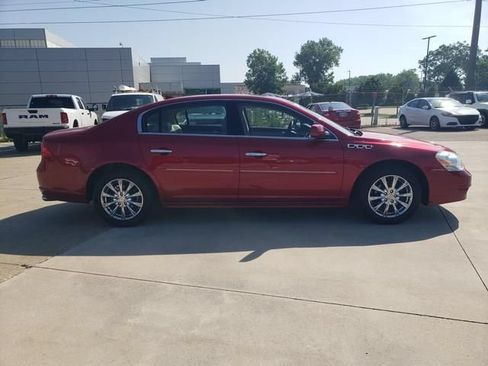 Used 2011 Buick Lucerne CXL FWD image 3