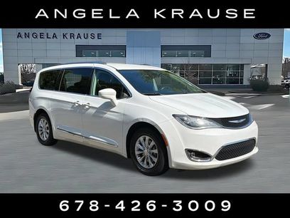 Used 2018 Chrysler Pacifica Touring-L