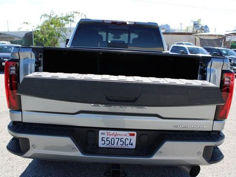 Used 2024 GMC Sierra 2500 Denali w/ Denali Reserve Package image 32