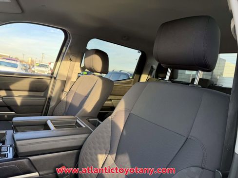 Used 2023 Toyota Tundra SR AWD/4WD image 13