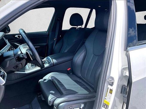 Used 2022 BMW X5 xDrive40i w/ Premium Package image 24