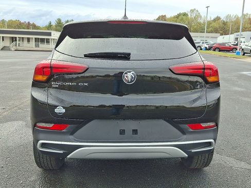Used 2023 Buick Encore GX Preferred w/ Cold Weather Comfort Package image 5