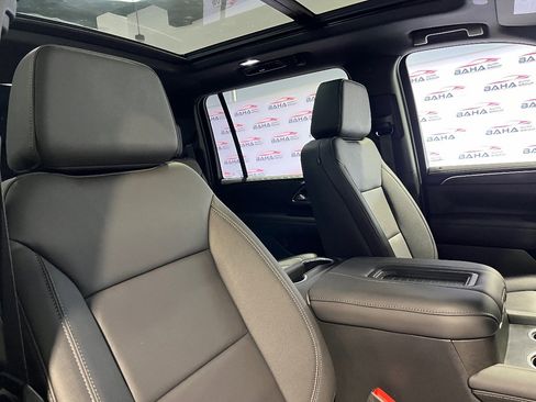 Used 2024 Chevrolet Suburban Z71 image 50