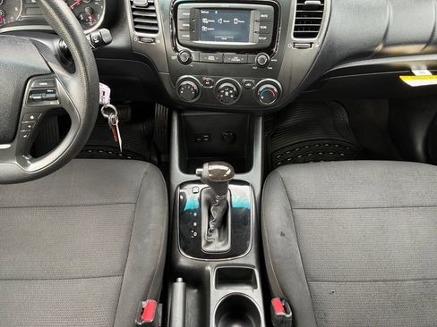 Used 2018 Kia Forte LX w/ LX Rear Camera Package FWD image 25