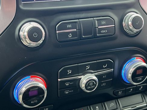 Used 2020 GMC Sierra 1500 SLT w/ SLT Premium Package image 29