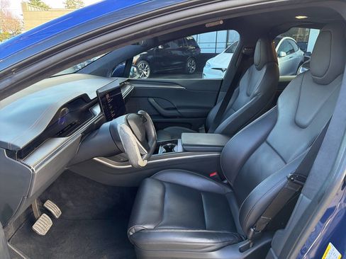 Used 2022 Tesla Model X Plaid image 32