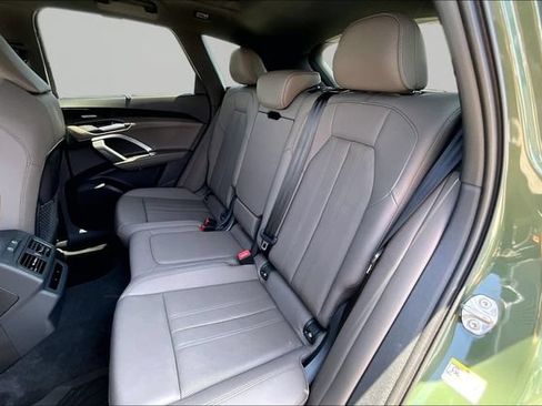 Used 2025 Audi Q5 Premium Plus w/ Premium Plus AWD/4WD image 28