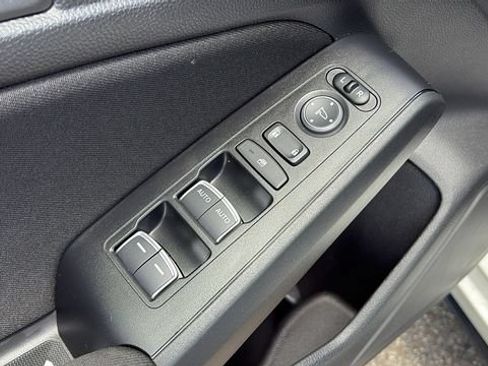 Used 2025 Honda Civic Sport image 10