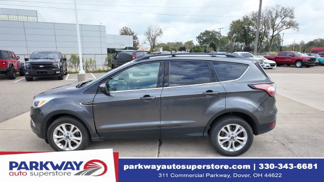 Used 2018 Ford Escape SE w/ SE Sync 3 Package AWD/4WD image 4