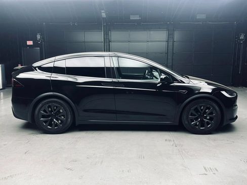 Used 2024 Tesla Model X AWD/4WD image 8