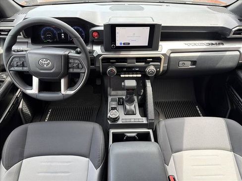 Used 2025 Toyota Tacoma TRD Off-Road AWD/4WD image 25