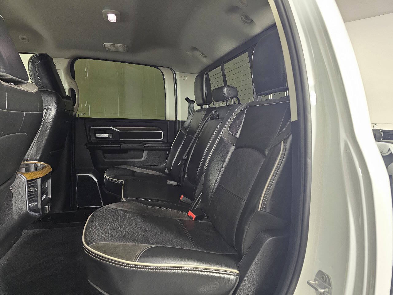 Used 2023 RAM 2500 Laramie AWD/4WD image 16