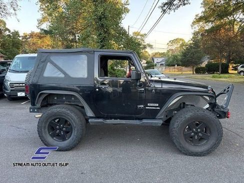 Used 2015 Jeep Wrangler Sport w/ Connectivity Group image 10