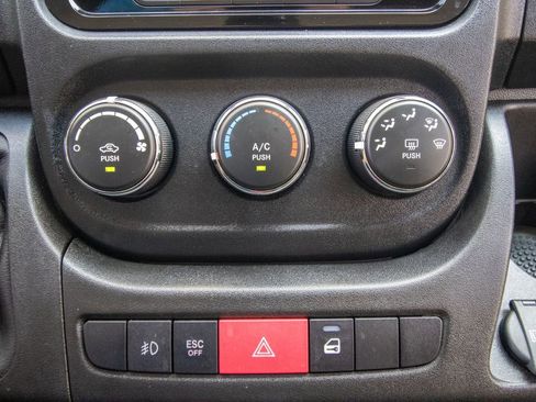 Used 2018 RAM ProMaster 3500 w/ Premium Appearance Group FWD image 23