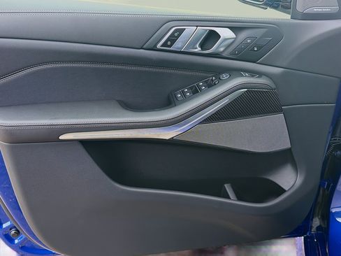 New 2026 BMW X5 M60i image 22