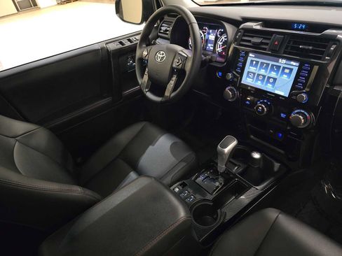Used 2024 Toyota 4Runner TRD Off-Road Premium w/ Moonroof Package AWD/4WD image 30